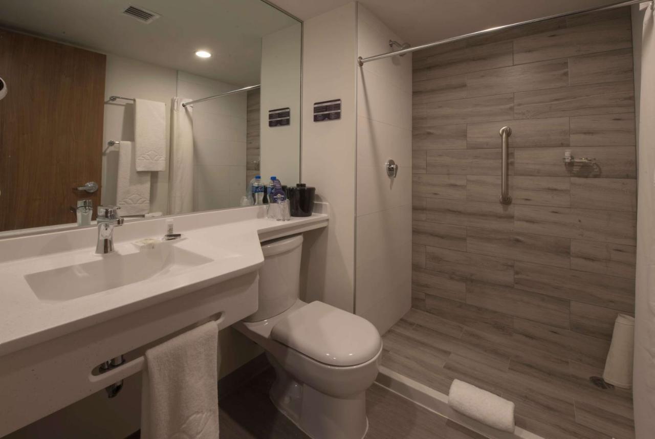 Microtel Inn & Suites By Wyndham Guadalajara Sur Palomar Luaran gambar
